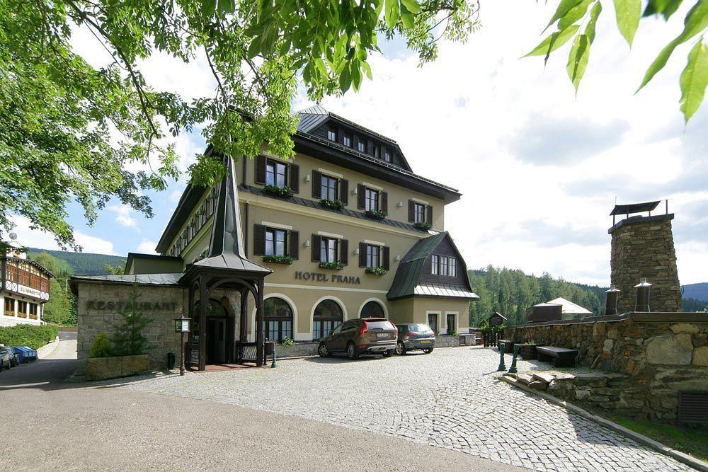 Hotel Praha Spindleruv Mlyn Exterior photo