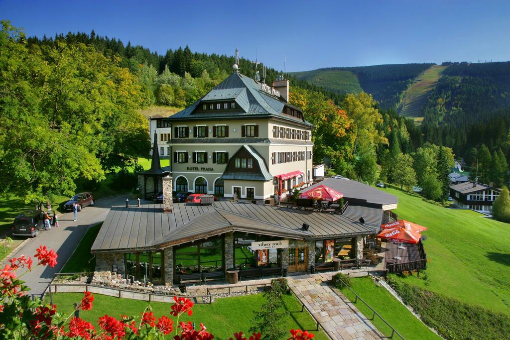 Hotel Praha Spindleruv Mlyn Exterior photo